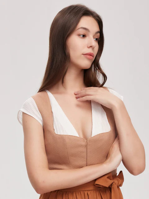 Fortsetzung: Die Eleganz und Vielseitigkeit von Dirndln in Blau Braun, Braun Gold, Braun und Beige Braun