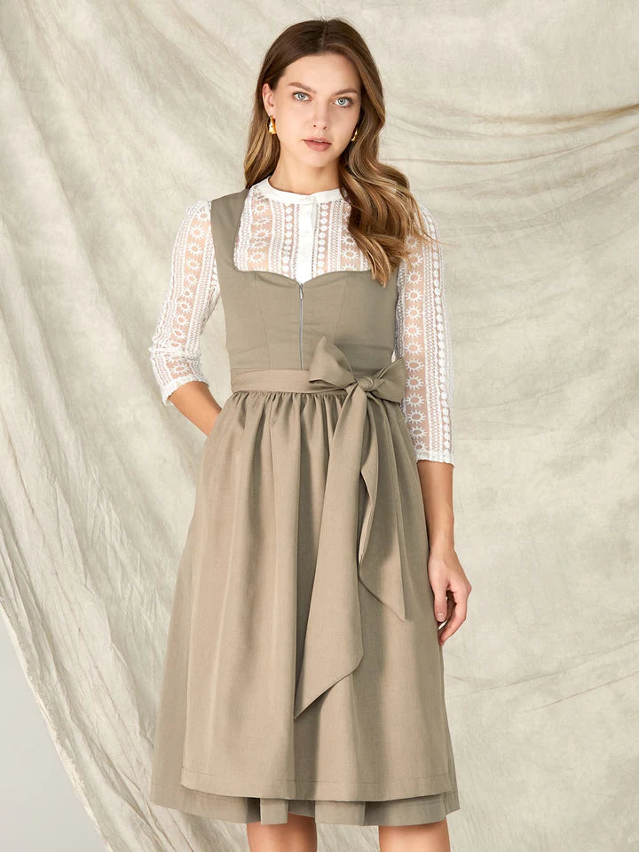 Dirndl se zipem na přední straně - stylová klasika s moderním zvratem