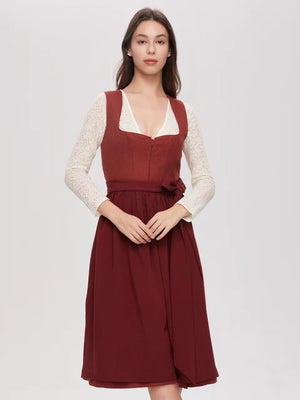 Dunkelrotes Dirndl, Weinrote Dirndlbluse und Dirndl Weinrot Samt: Eleganz und Tradition vereint