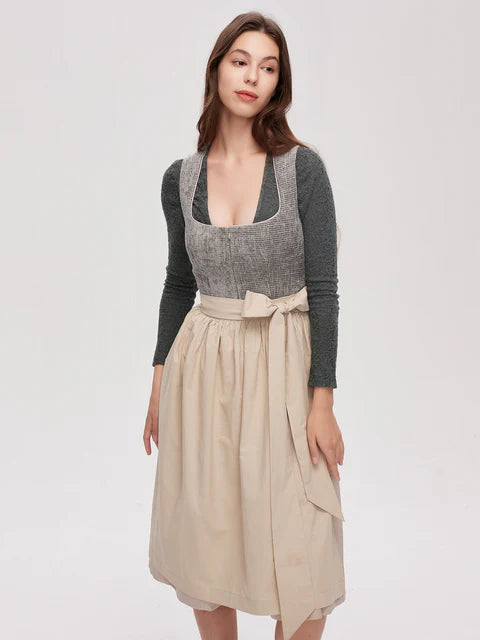 The comfort of a dirndl with a zipper: function and aesthetics in detail