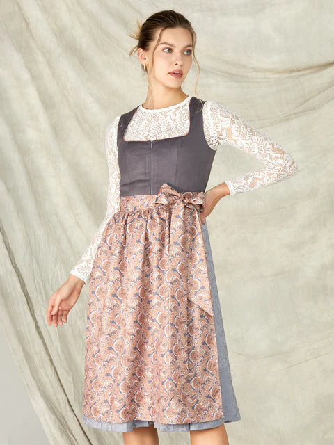 Elegance and versatility: Dirndl in grey and blue-grey
