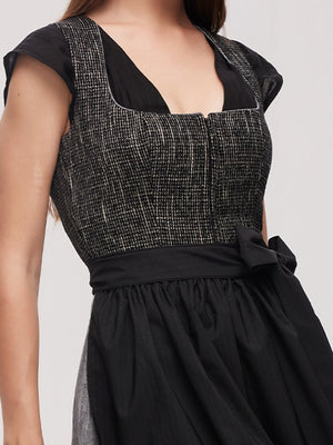 Dirndl Rød Sort &amp; Dirndl Midi Sort Rød: Stilfuldt valg til enhver lejlighed