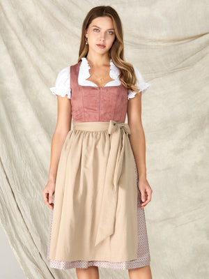 The dirndl with a straight neckline – tradition and modernity combined
