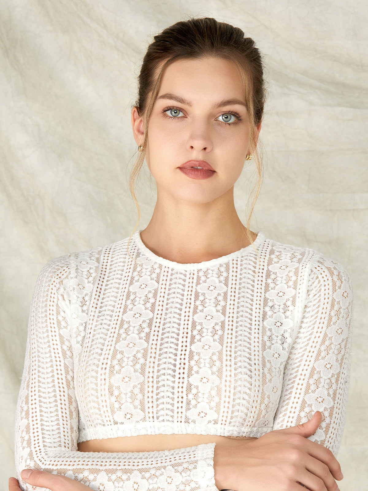 White long-sleeved dirndl blouse made of perforated lace Aney 