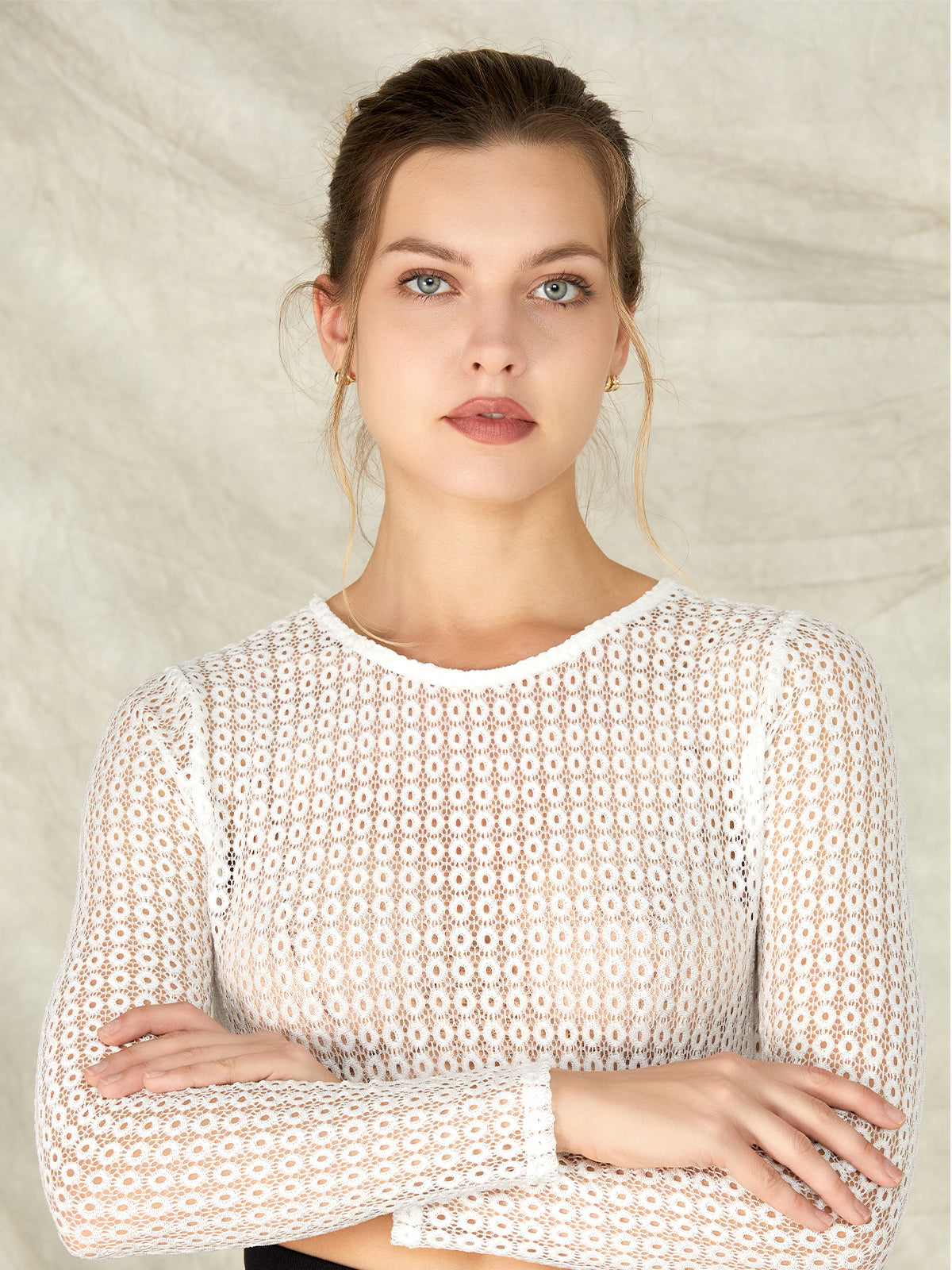 White round neck dirndl blouse made of perforated lace Kiki 