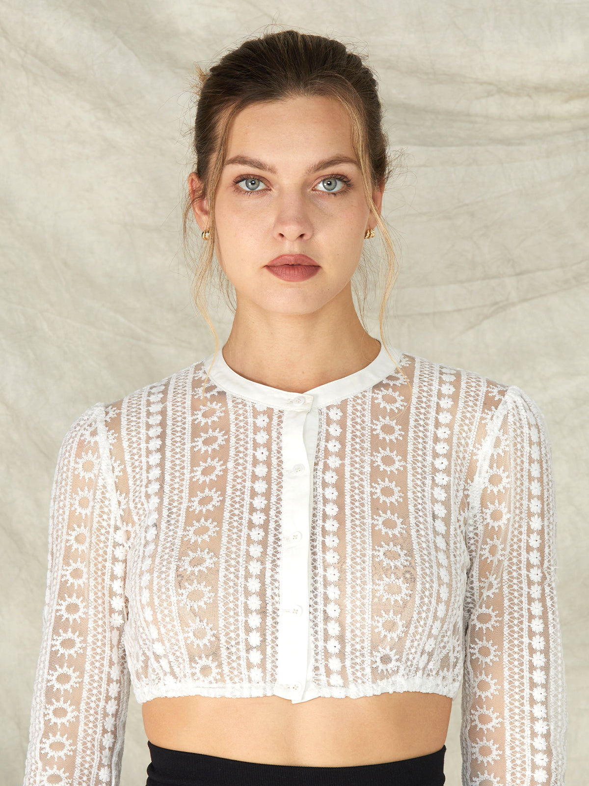 White long-sleeved dirndl blouse made of lace Wenny 