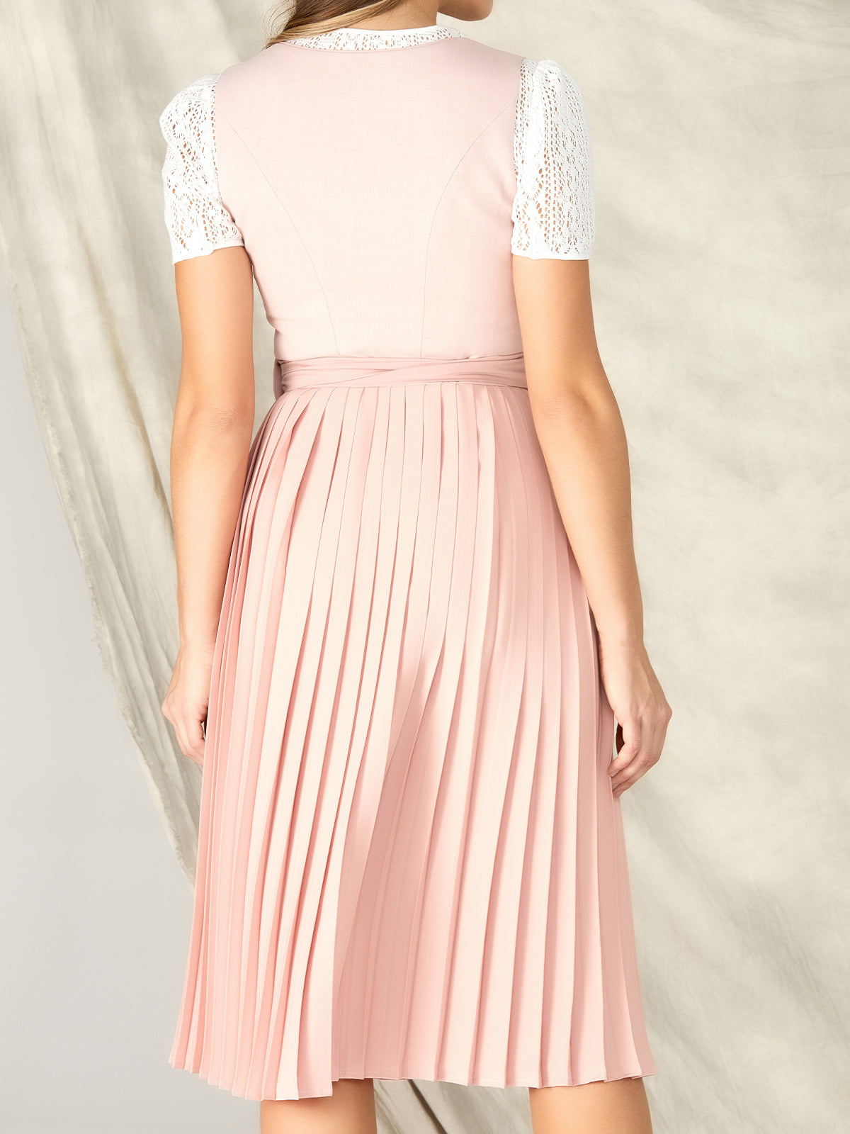 Rosa Knöpfen Gerader Ausschnitt Dirndl Kalia