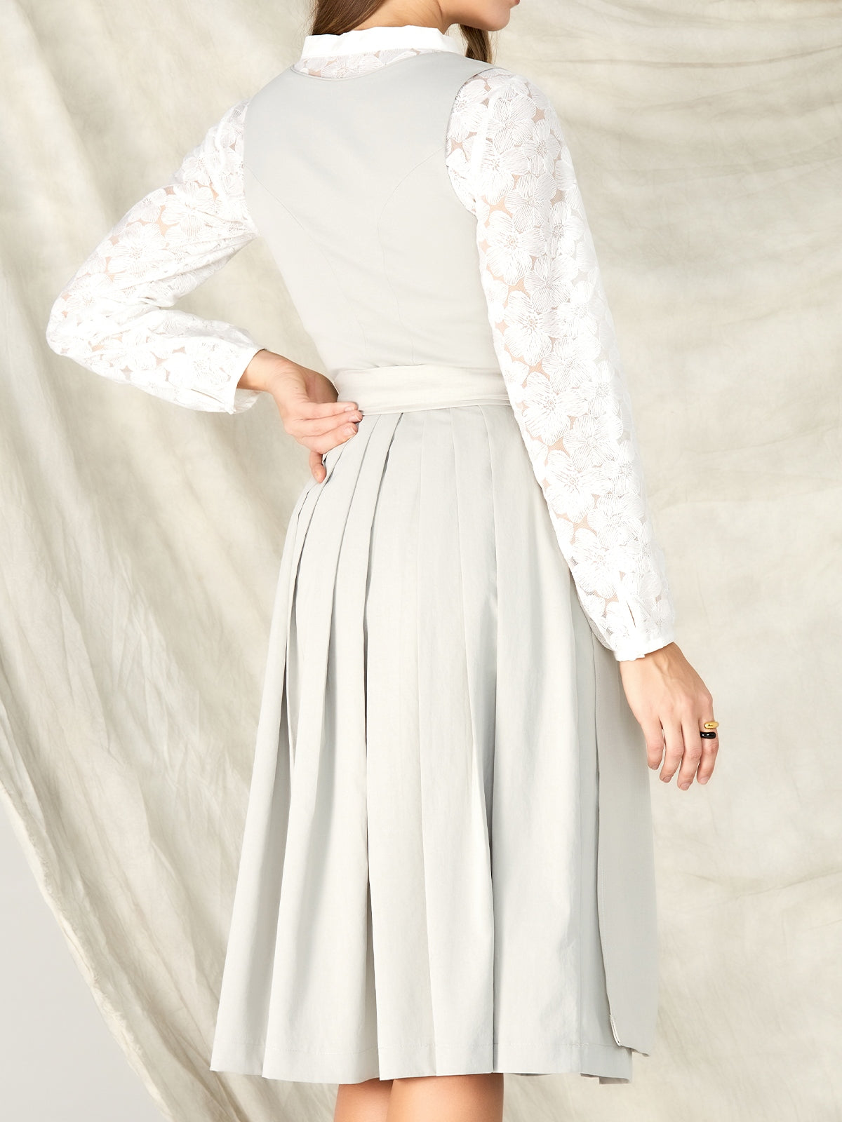 Grau Reißverschluss Vorne Herz-Ausschnitt Dirndl Vivia