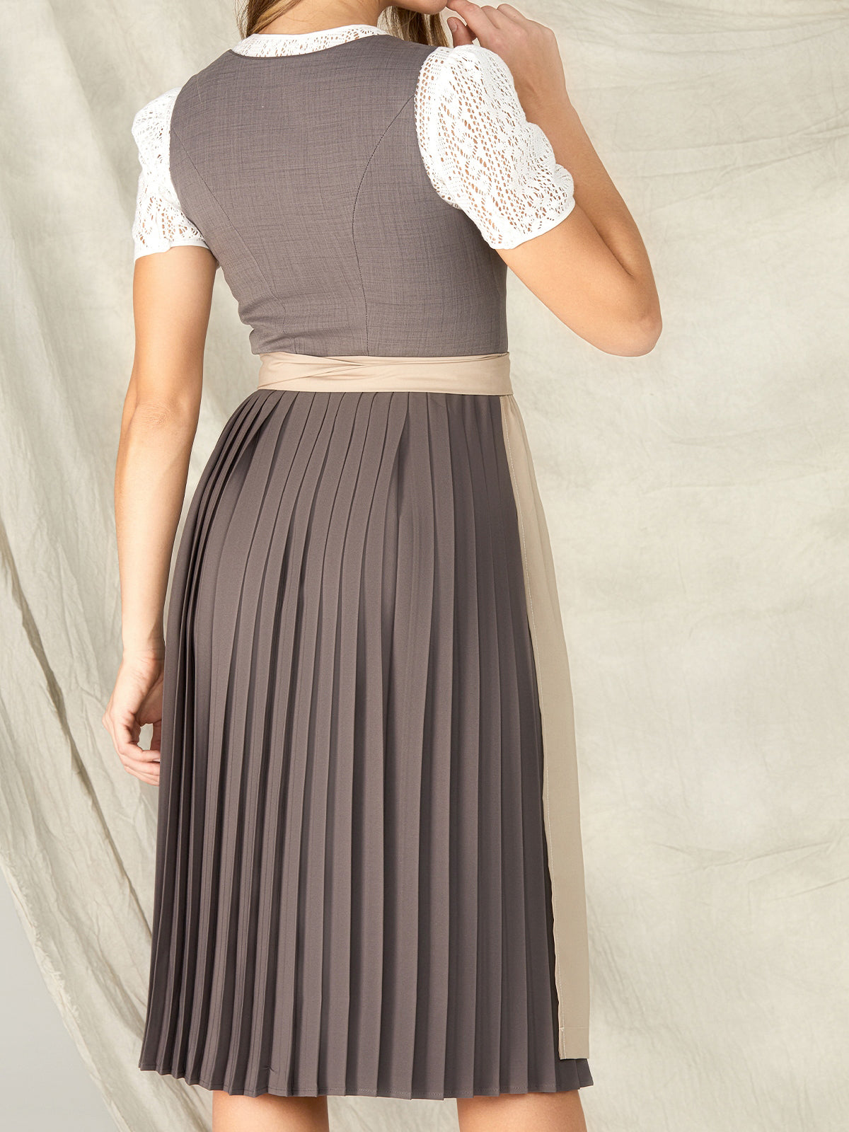 Grau Knöpfen Gerader Ausschnitt Dirndl Polina