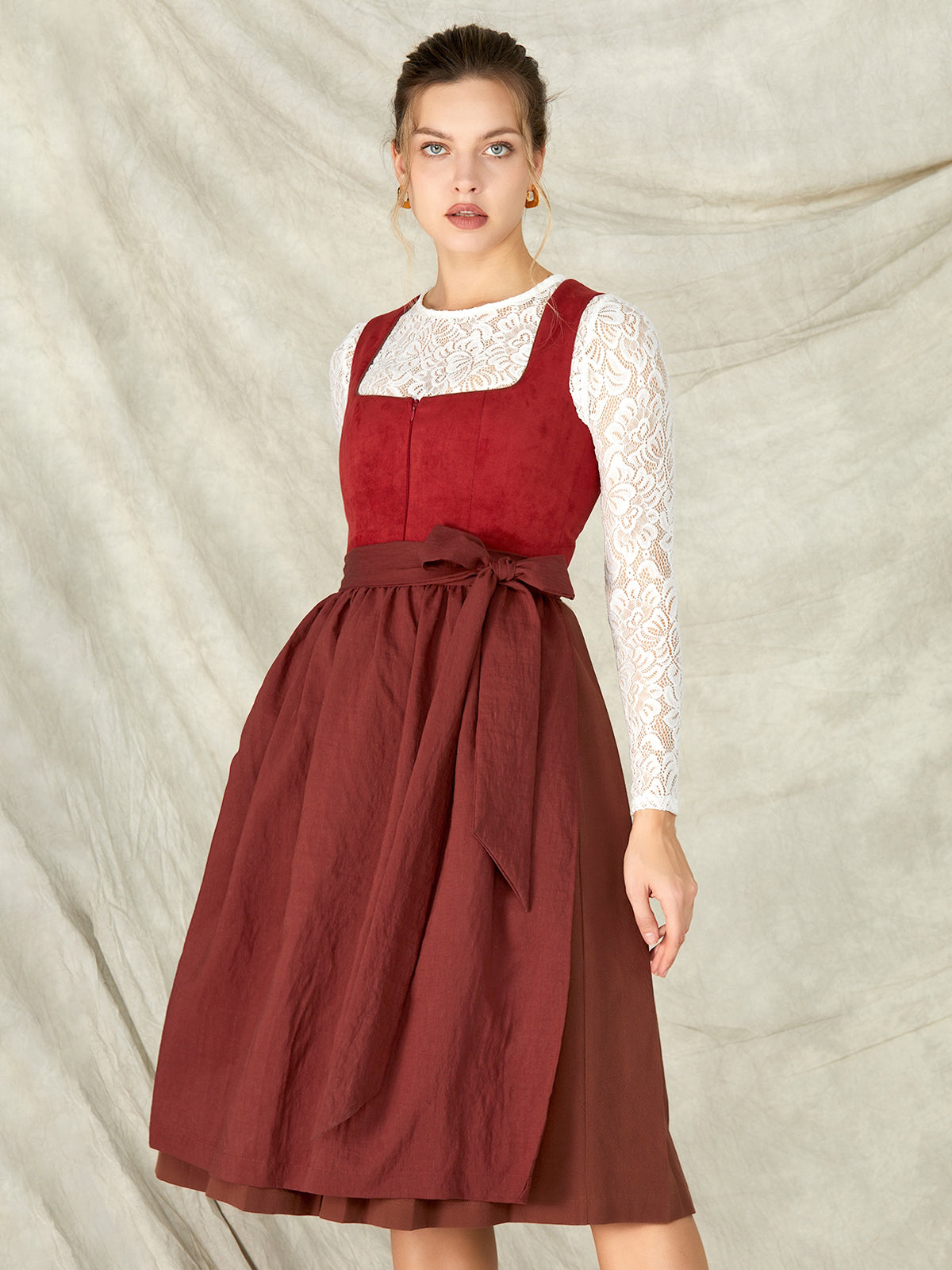 2024 Dirndl rot