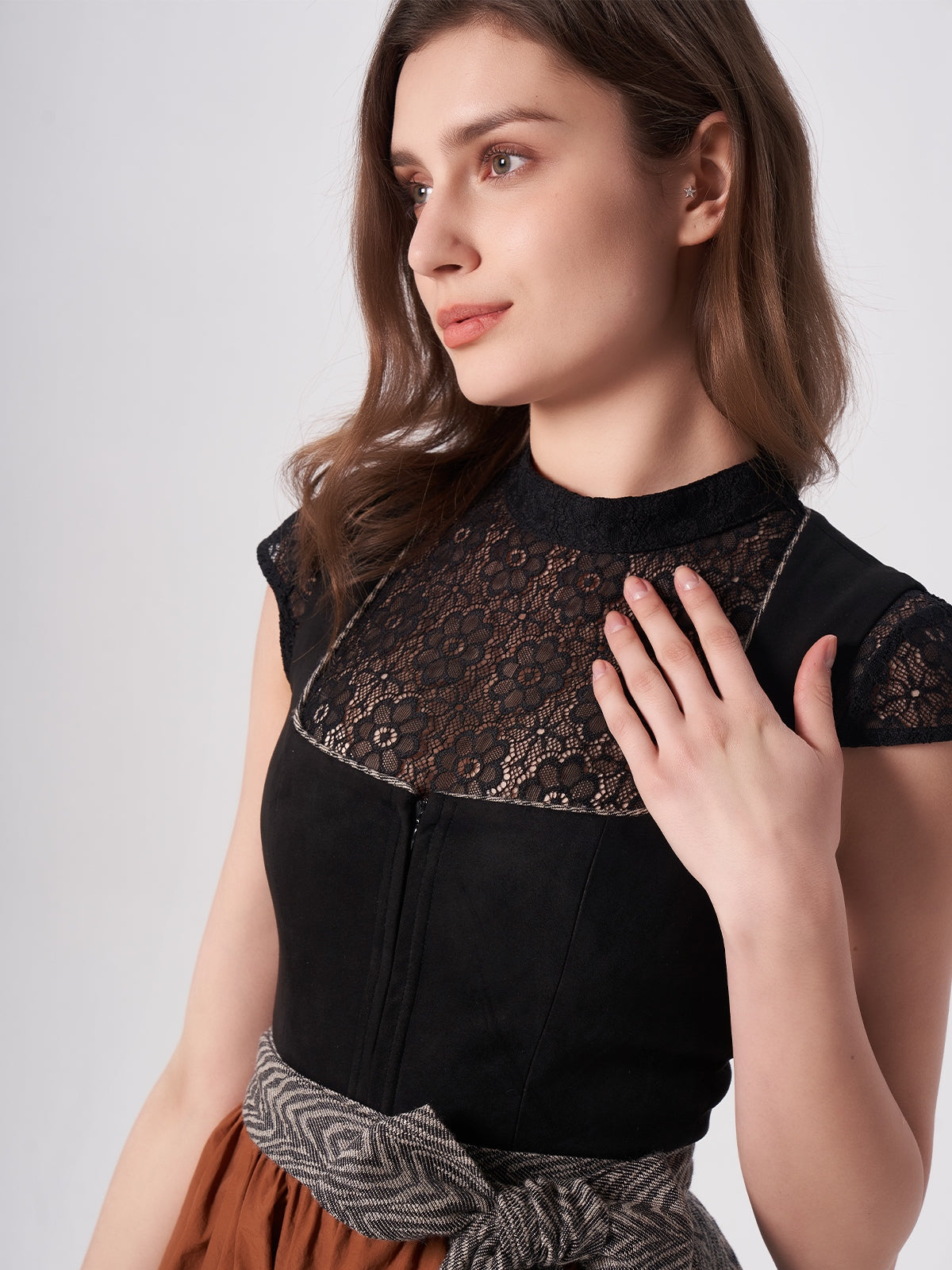 Schwarze Wildleder-Mieder Gemustertes Dirndl Freda