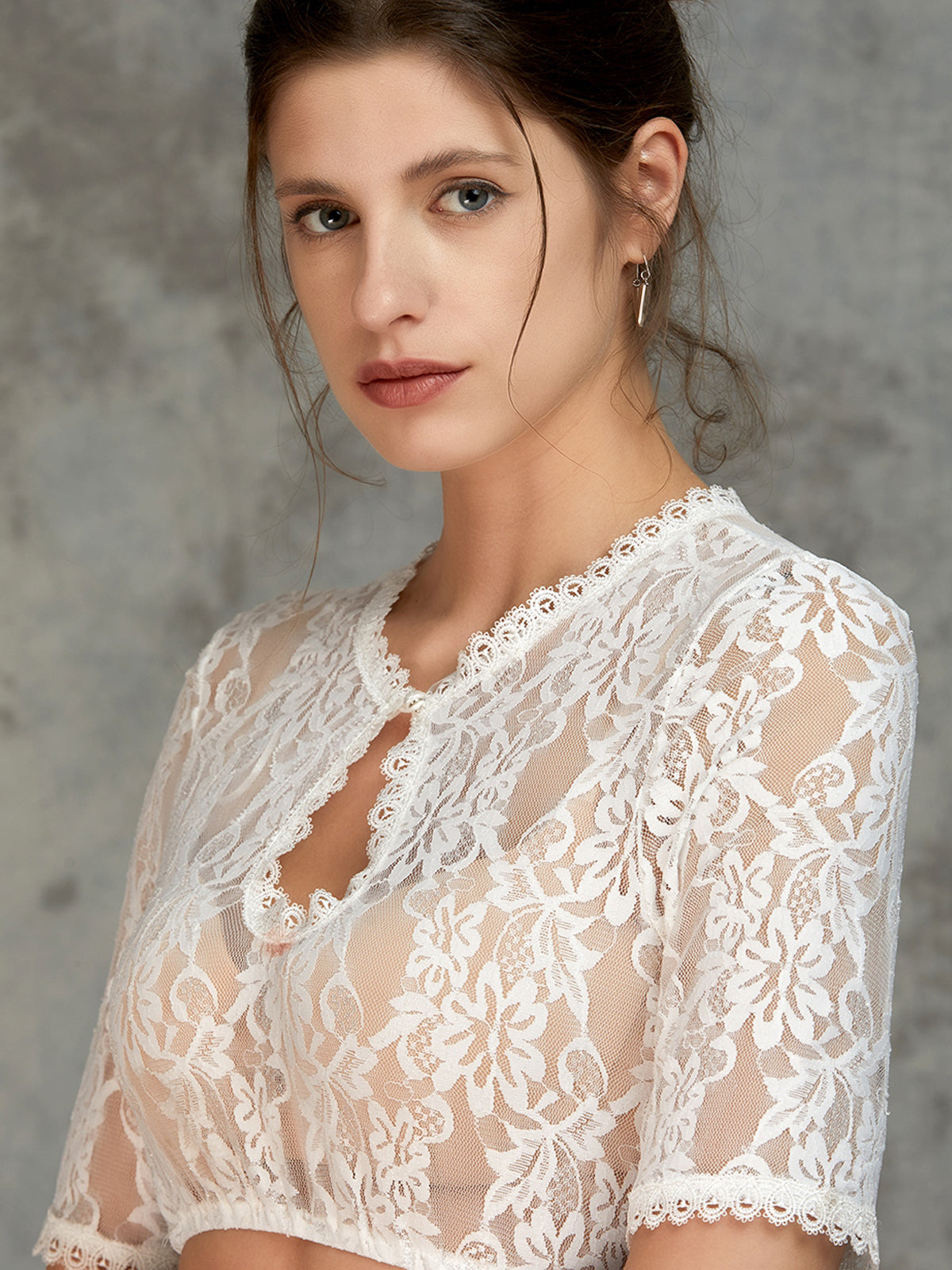 Weiß Lochausschnitt Dirndlbluse Aus Spitze Bahamas