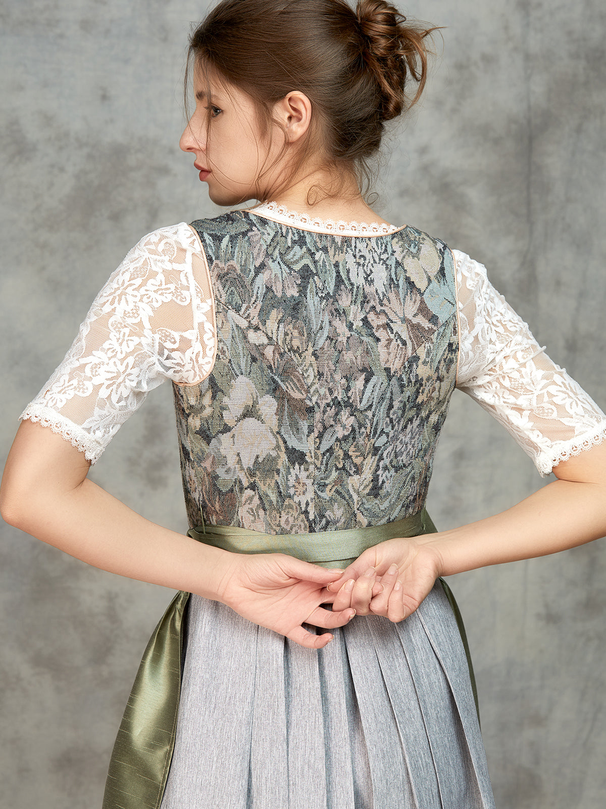 Grün Floralem Muster Dirndl Bianca