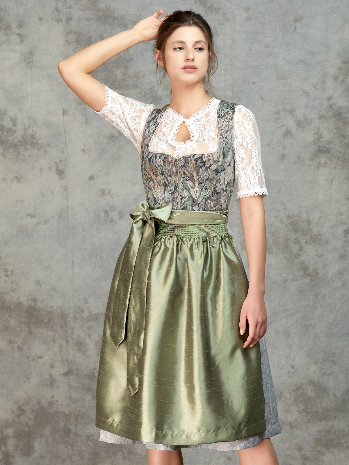 Grün Floralem Muster Dirndl Bianca
